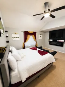 King Ensuite Retreat | Private Pool • Game Room - Image 4
