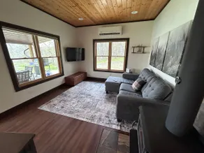 Modern Cabin on Private Lake, Remote, Pet Friendly - Image 4