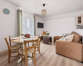 Charming air-conditioned cottage: Jacuzzi & unique night - Image 5