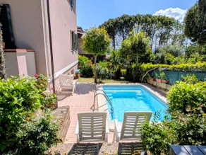 CASTAÑAS VILLA DEI CON PISCINA 9 KM RIVIERA DEL CONERO - Image 3