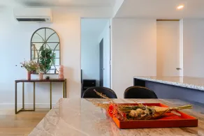 HighRise CityView 2 bedrooms Apt - Image 4