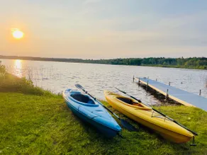 Lakefront Retreat • Sleeps 15 • Kayaks & Fire Pit - Image 3