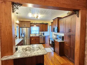 Cozy 4 bedroom 2 bath Victorian home w/ fireplace - Image 5