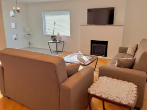 Cozy Home | 20 min from O’Hare | Free Parking - Image 4