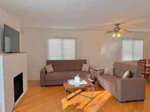 Cozy Home | 20 min from O’Hare | Free Parking - Image 3