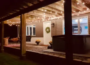 Private Retreat with fire pit and hot tub - Image 3