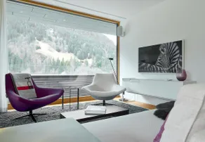 Design Villa M by Pferd auf Wolke - Image 4