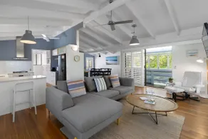 1 Hillridge 6 Ferguson St Coastal Retreat - Image 3