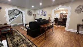 Charming Victorian Home near Xavier, UC, Downtown - Image 3