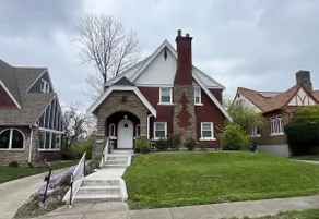 Charming Victorian Home near Xavier, UC, Downtown - Image 2