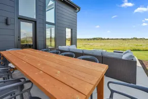 Centrally Located Home on 15 Acres. Dog Friendly. - Image 3