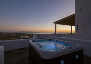 Villa Bella, Mikri Vigla.  Private pool, jacuzzi & amazing views. Sleeps 10+. - Image 5