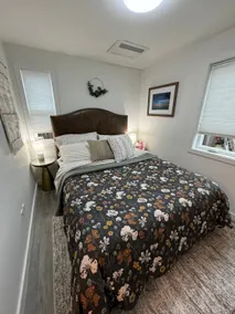 Wilde Abode - quaint 1BR guesthouse w/ hot tub - Image 3