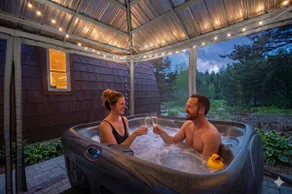 Pod le Chinook: Northern chalet with hot tub - Image 3