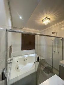 Full apartment with a hot tub - Image 4
