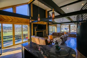 The Grand Lodge with HOT TUB - Image 2