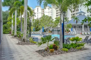 Naples Escape in Regatta w/ Resort Amenities! - Image 2