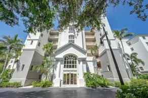 Naples Escape in Regatta w/ Resort Amenities! - Image 3