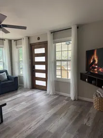 The Sunset Cottage by Lake Somerville - Image 3