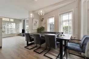 Cozy and bright 1930s house! - Image 5