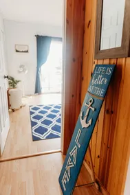 Beautiful waterfront home on Lake Superior - Image 3