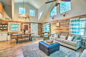 1 Mi to Lake: Chic Arizona Cabin w/ Large Porch! - Image 4