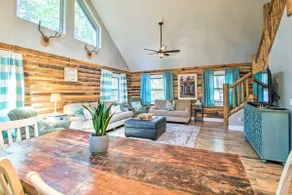 1 Mi to Lake: Chic Arizona Cabin w/ Large Porch! - Image 5
