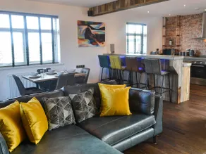 Valhallah Cottage Retreat - Image 2
