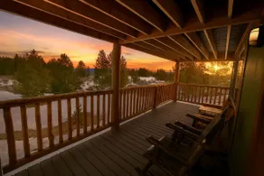 Runaway Creek Lodge+4Bedrms+Wi-Fi+Hot Tub - Image 4