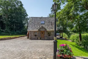 Cosy Alpine Cottage in the heart of Lancashire - Image 2