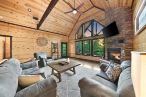 3 King Suites, Hot Tub, Firepit, Playset, Dogs OK - Image 4