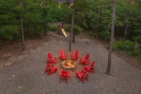 3 King Suites, Hot Tub, Firepit, Playset, Dogs OK - Image 2