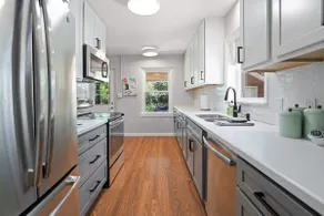Bright 3-bedroom bungalow 1.3 miles from Ross-Ade - Image 2