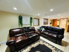 Cozy Private Apartment w/ King Bed• Fast WiFi - Image 2