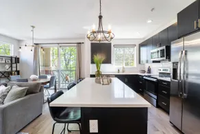 Remodel in Capitol Hill downtown w/2 garage spots - Image 5
