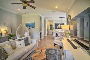 Baton Rouge Game Day House w/ Chic Yard Space - Image 5