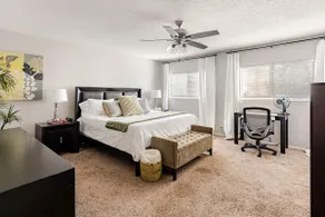Sleeps 13 Fire Pit Fenced Yard Pet Friendly Near Six Flags - Image 4