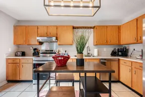 Sleeps 13 Fire Pit Fenced Yard Pet Friendly Near Six Flags - Image 3