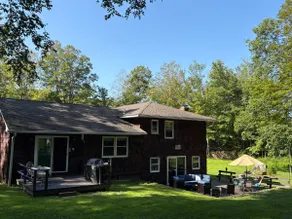 70's Retro House - Image 2