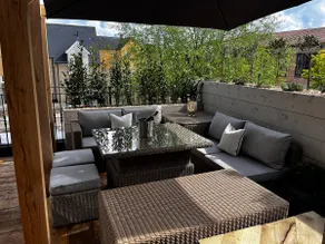 Large Cotswolds Retreat with Roof Terrace & Pool Table - Image 4