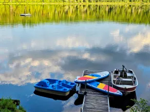 Tranquility on the lake - Image 3