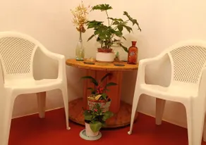 Nice house with relaxation area and parking. - Image 2