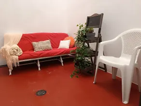 Nice house with relaxation area and parking. - Image 4