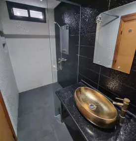 Nice air-conditioned apartment in a quiet location - Image 5