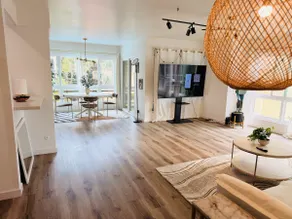 High-end remodeled 2bed/2bath with Pool - Image 4
