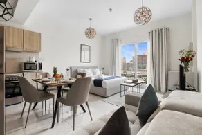 Cozy Studio in Executive Bay - Image 3