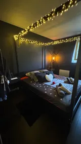 Jacuzzi, sauna, secret room, metro, parking - Image 4