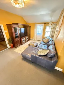 The Hilltop Haven - Image 3