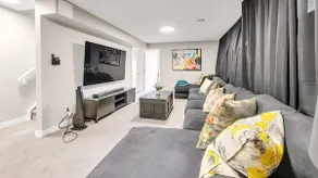 Luxury 3BR Home w/ Theatre, Office & Master Spa - Image 4