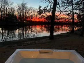 Lakefront Tiny Cabin Near Memphis + Hot Tub - Image 4